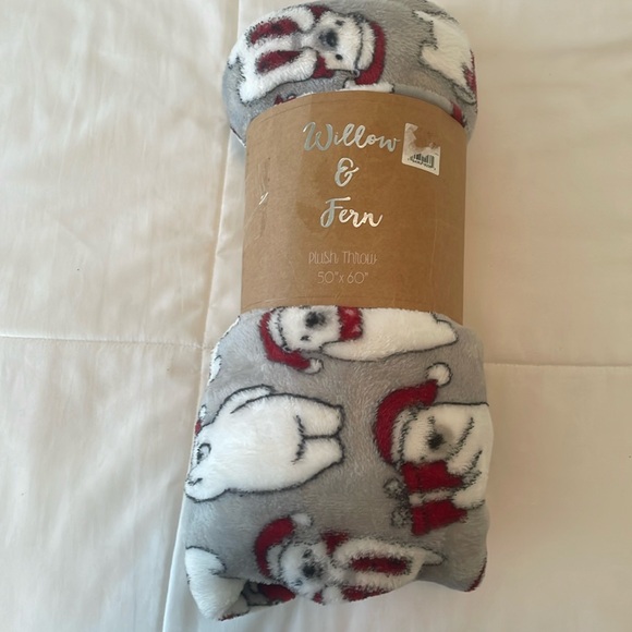 Willow and Fern - Christmas plush throw - Picture 1 of 4